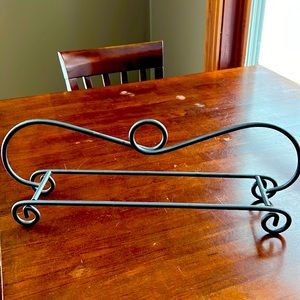 Wrought Iron carrier/centerpiece Gray Gunmetal 18 x 7 x 4 Ceramic tray not inc